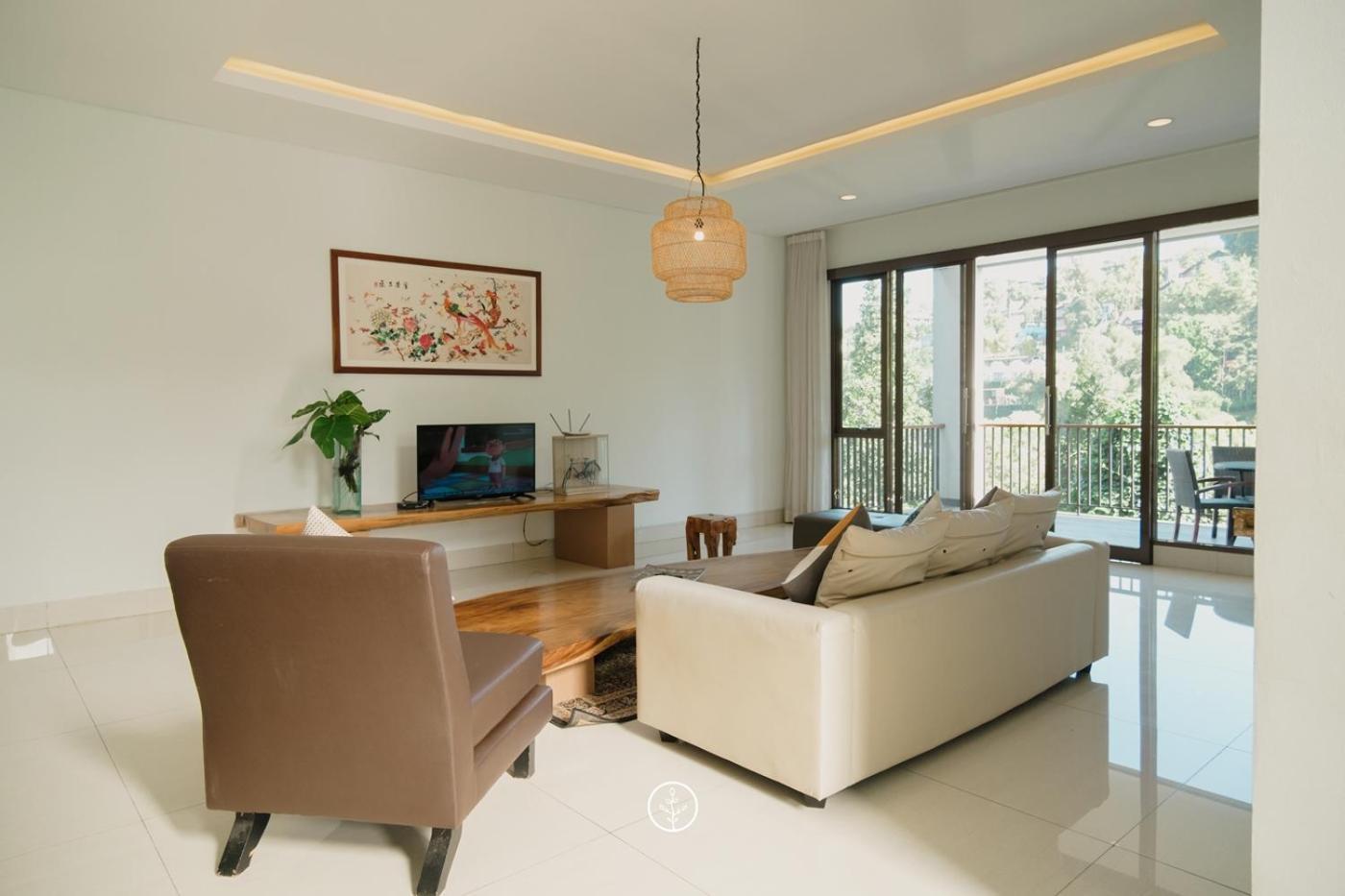 Narwastu Hill View Villa 6 Bedrooms With A Private Swimming Pool Бандунг Екстериор снимка