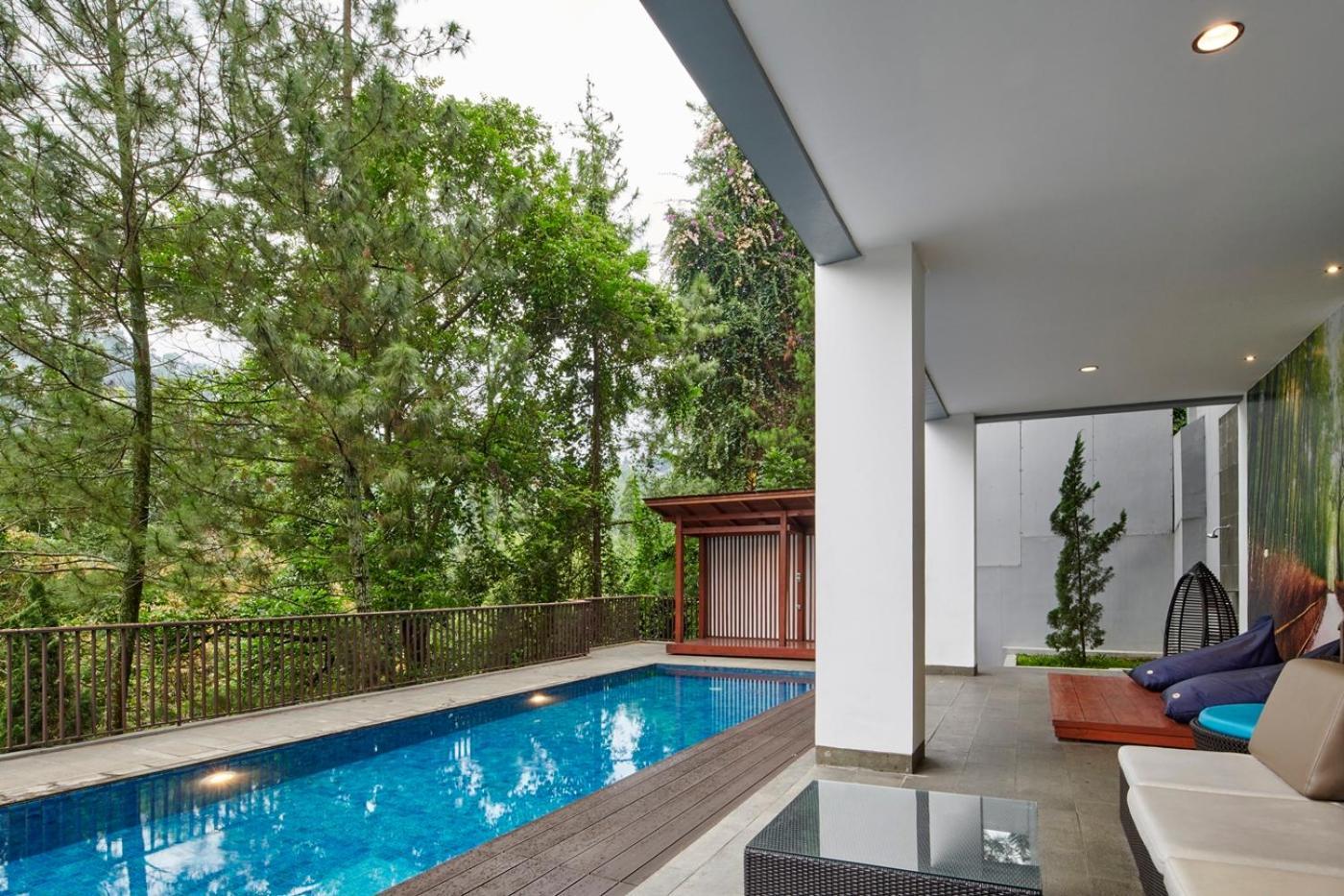 Narwastu Hill View Villa 6 Bedrooms With A Private Swimming Pool Бандунг Екстериор снимка